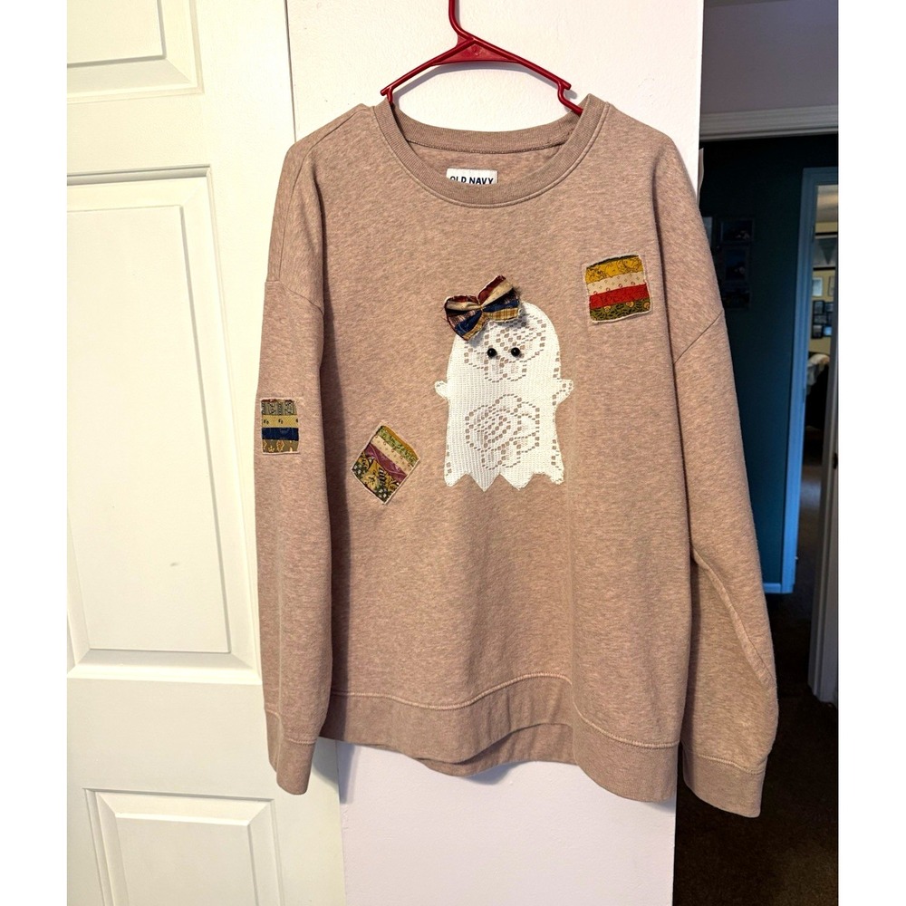 Old Navy Womens XL Halloween Ghost Lace Applique Handsewn Mauve Sweatshirt